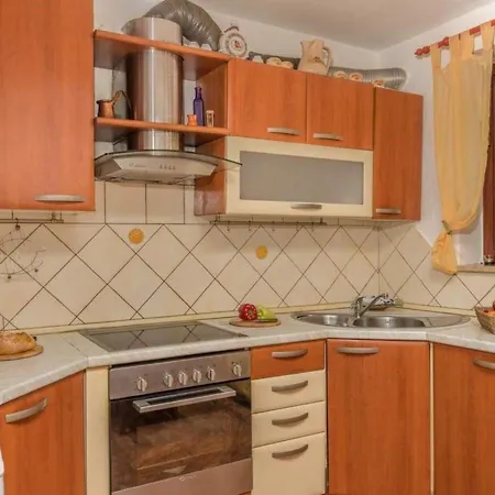 Buki-geza By Interhome Apartman Klanfari
